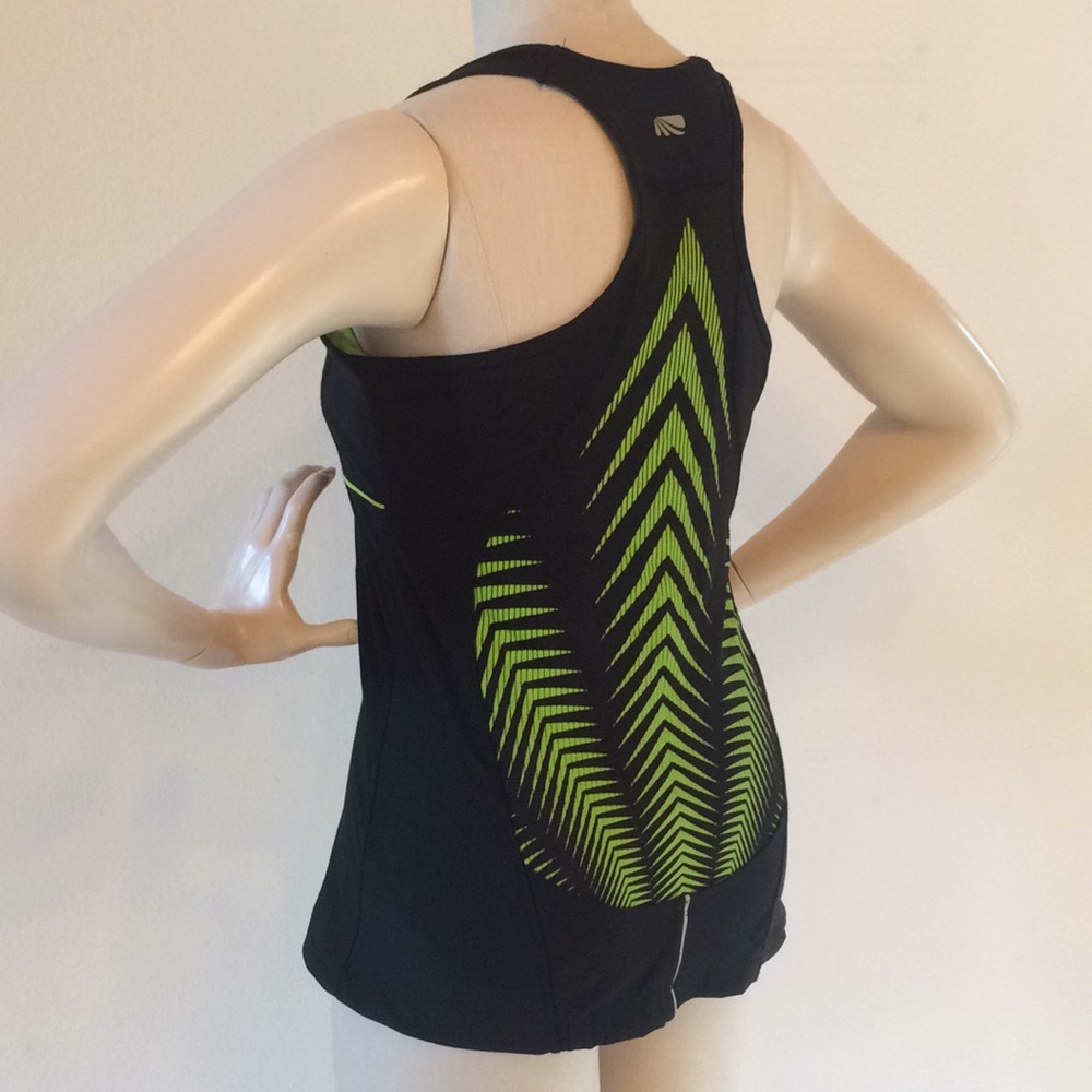 Marika tek workout top